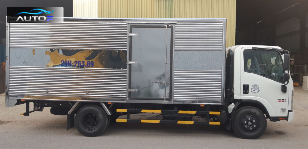 Xe tải Isuzu NPR 400 thùng kín inox (3.5T - 4T) dài 5.1 mét